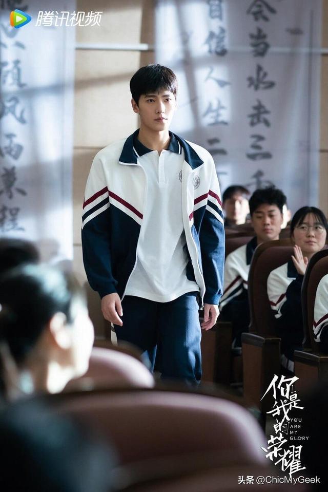 網(wǎng)友票選國產(chǎn)劇10大校園男神白敬亭、胡一天難超越！(圖4)