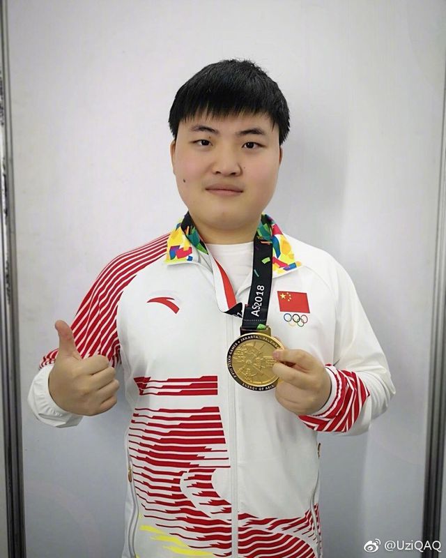 Uzi回應(yīng)入選英雄聯(lián)盟名人堂透露停播后計(jì)劃(圖4)