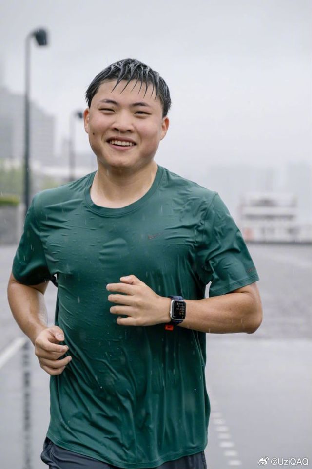 Uzi回應(yīng)入選英雄聯(lián)盟名人堂透露停播后計(jì)劃(圖5)