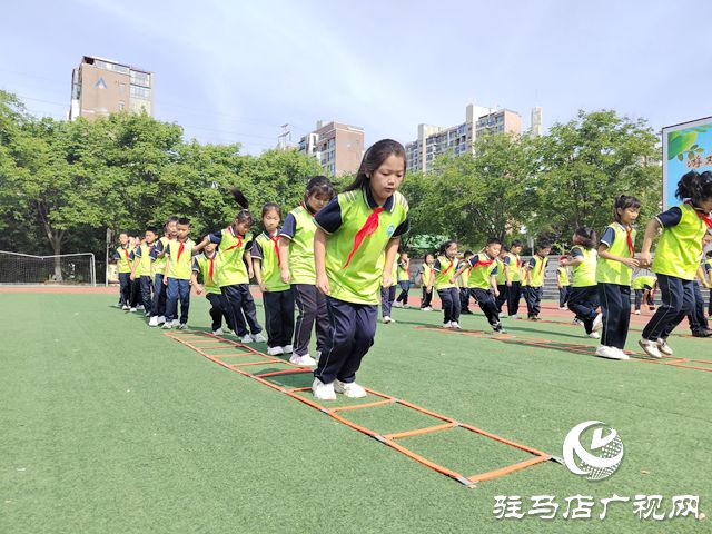 駐馬店市第二十四小學(xué)：傳統(tǒng)游戲綻活力 特色課程助成長