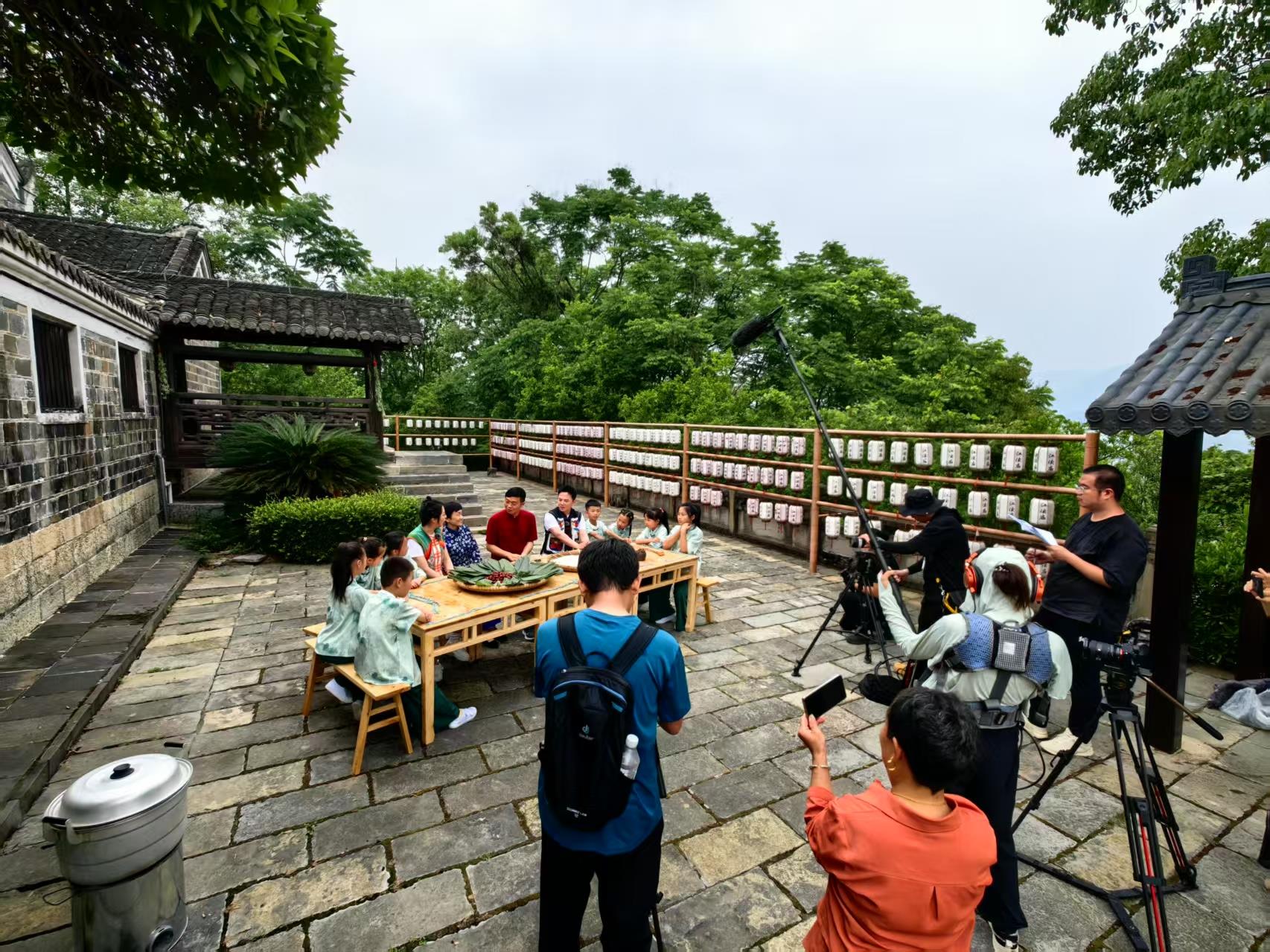 總臺(tái)少兒頻道2025年“六一”主題播出季歡樂(lè)啟航！(圖2)