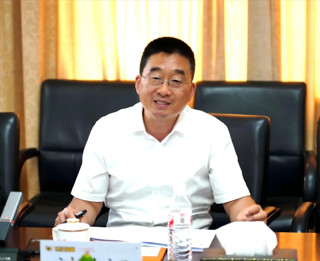 山東省委宣傳部劉洪河巡視員一行蒞臨世紀(jì)金榜指導(dǎo)工作(圖7)